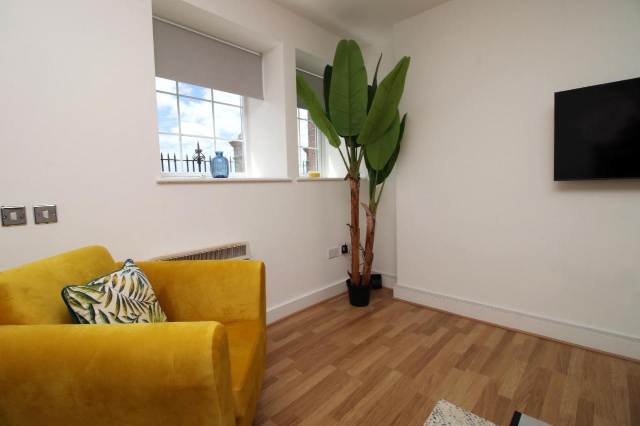 St Thomas Loft Views By Ssw - 2Br, Parking, Sleeps 4, Easy Access To City Centre, Marina, Beach And M4 Swansea Exteriör bild