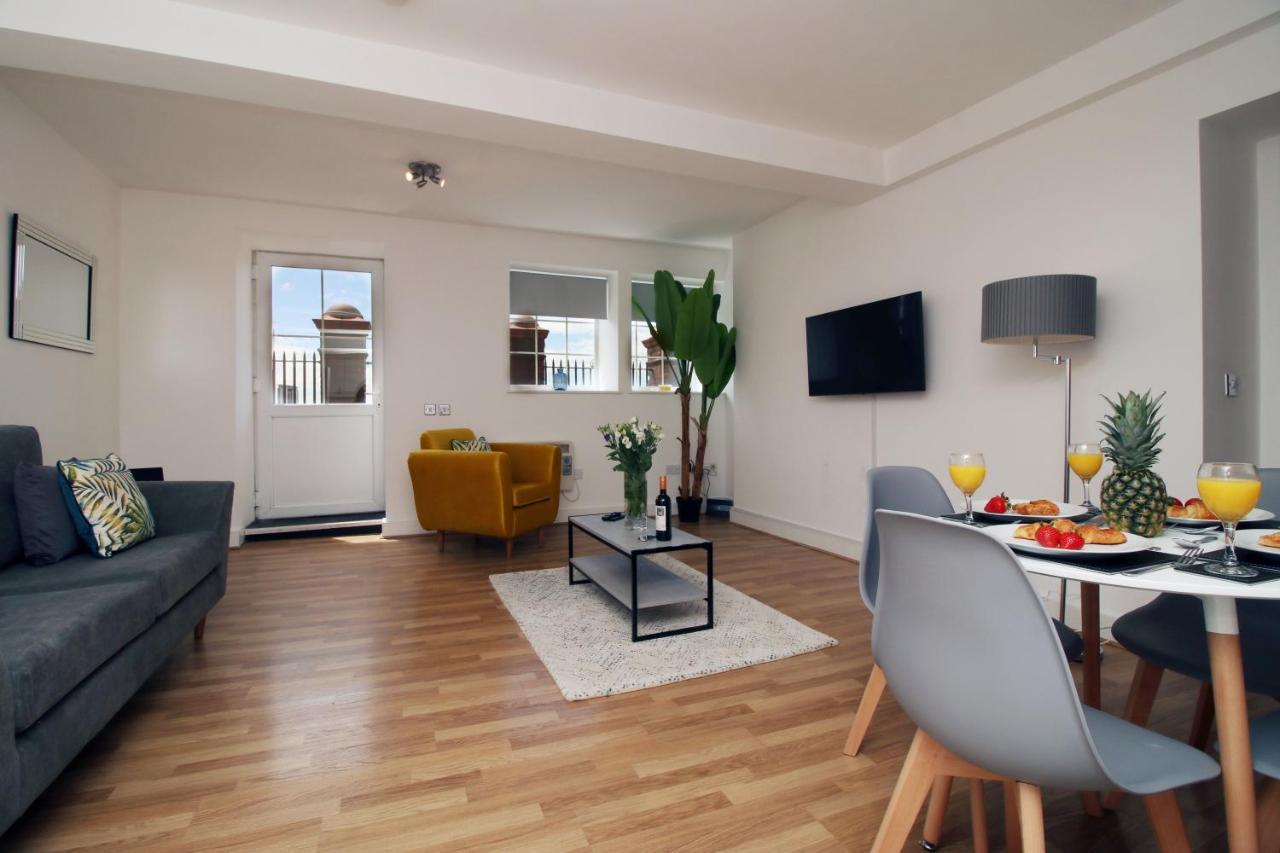 St Thomas Loft Views By Ssw - 2Br, Parking, Sleeps 4, Easy Access To City Centre, Marina, Beach And M4 Swansea Exteriör bild