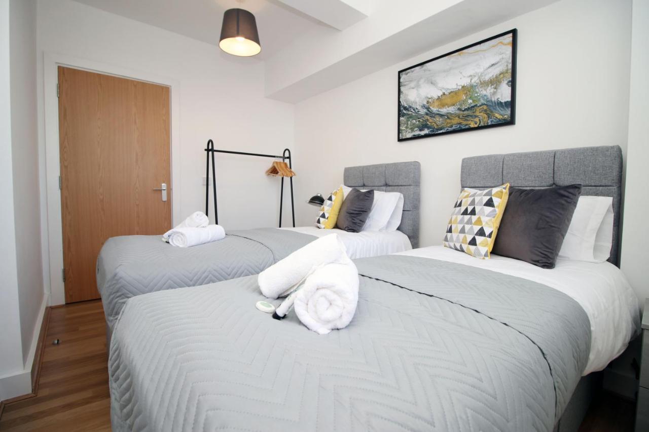 St Thomas Loft Views By Ssw - 2Br, Parking, Sleeps 4, Easy Access To City Centre, Marina, Beach And M4 Swansea Exteriör bild