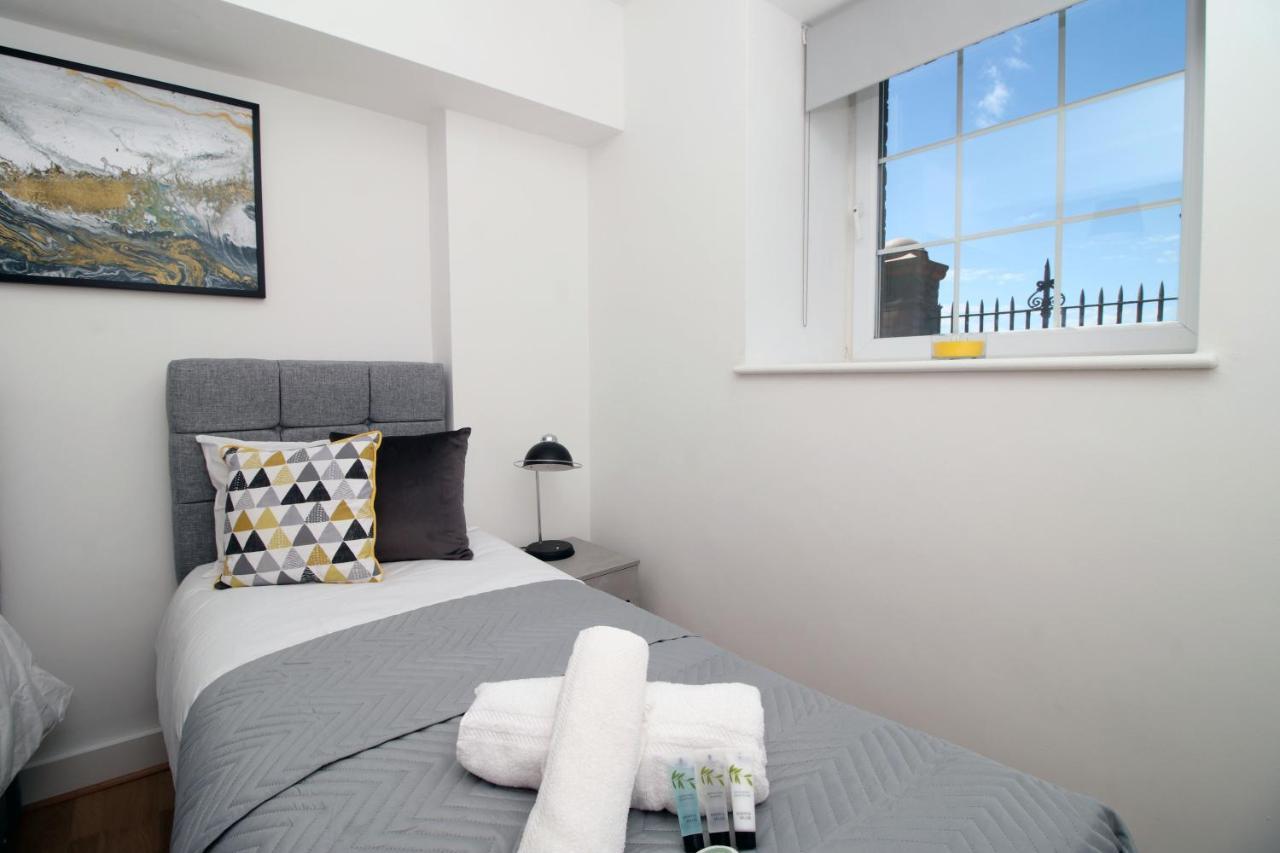 St Thomas Loft Views By Ssw - 2Br, Parking, Sleeps 4, Easy Access To City Centre, Marina, Beach And M4 Swansea Exteriör bild