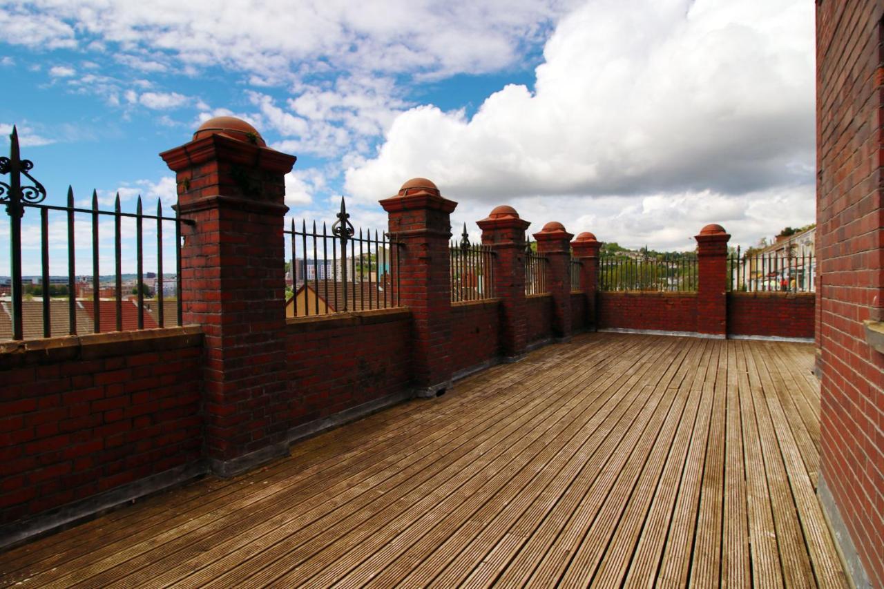 St Thomas Loft Views By Ssw - 2Br, Parking, Sleeps 4, Easy Access To City Centre, Marina, Beach And M4 Swansea Exteriör bild