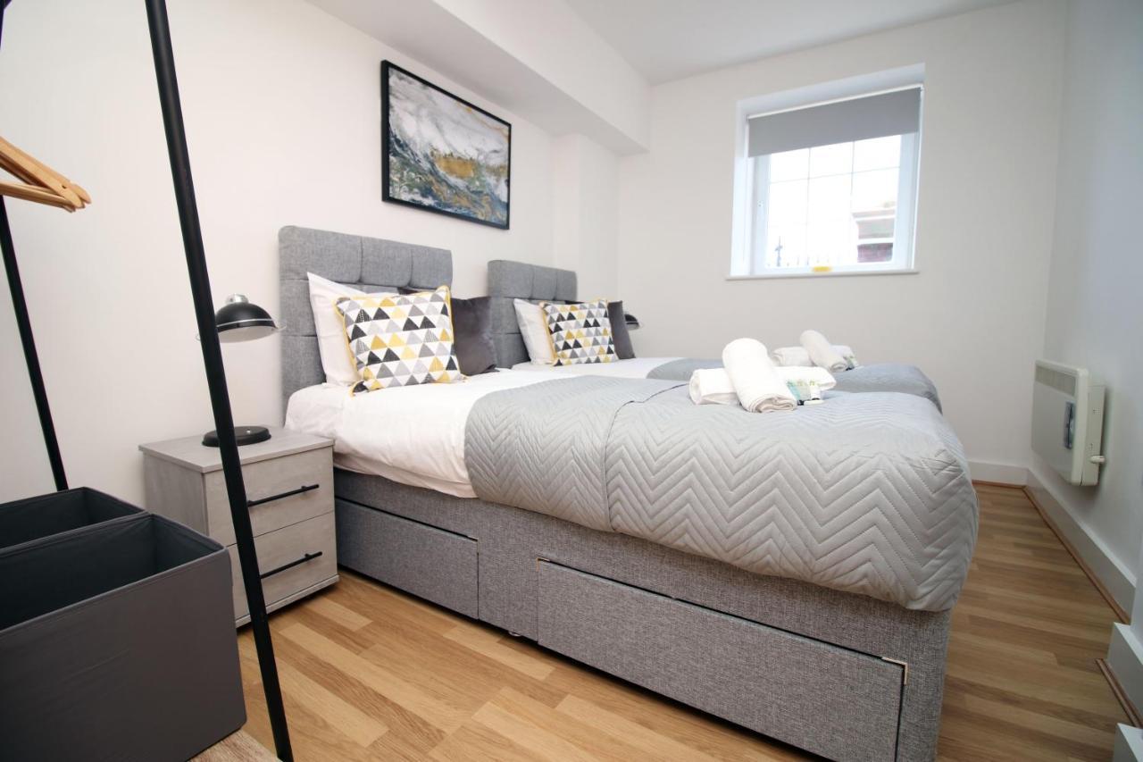 St Thomas Loft Views By Ssw - 2Br, Parking, Sleeps 4, Easy Access To City Centre, Marina, Beach And M4 Swansea Exteriör bild