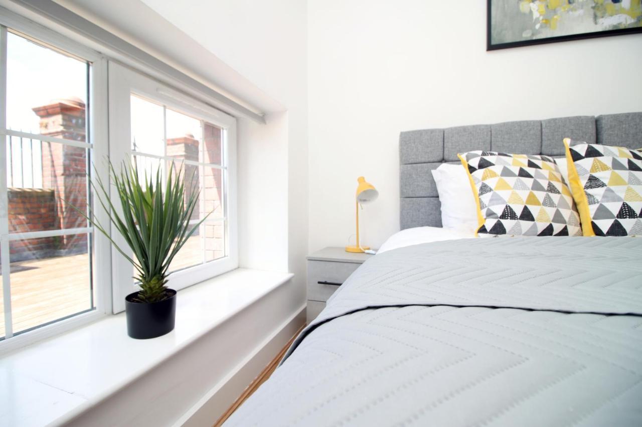 St Thomas Loft Views By Ssw - 2Br, Parking, Sleeps 4, Easy Access To City Centre, Marina, Beach And M4 Swansea Exteriör bild